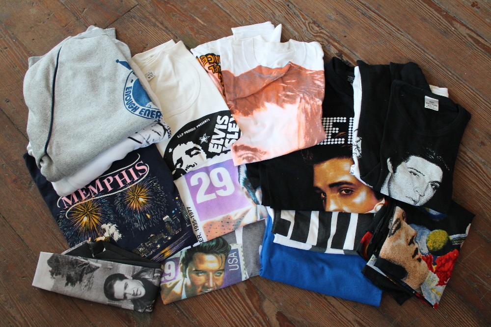 ELVIS PRESLEY - collection of  Elvis related clothing to include 2 x large sweatshirts (1 x white,