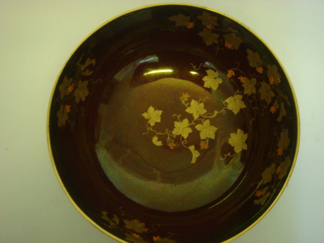 Crown Devon Red Luster & Gilt Ivy Decorated 9" Bowl