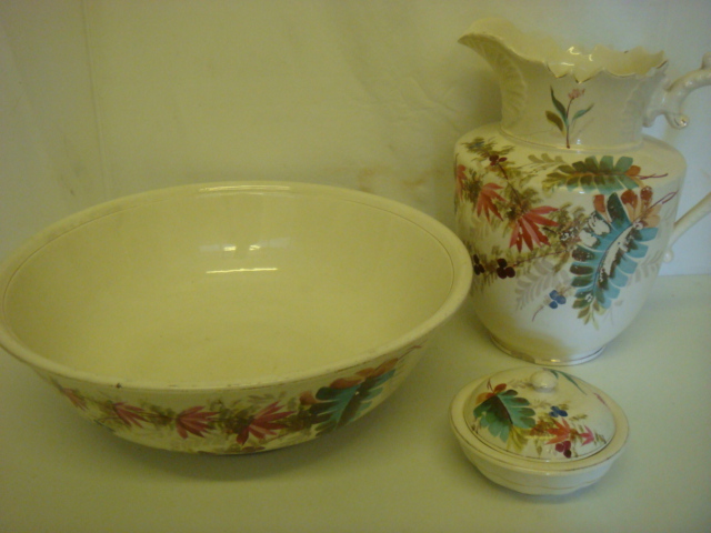 Victorian Decorated Jug & Basin Set with Soap Dish