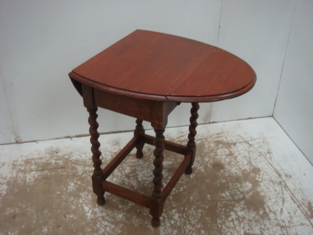 Oak Drop Leaf Oval Occasional Barley Twist Leg Table