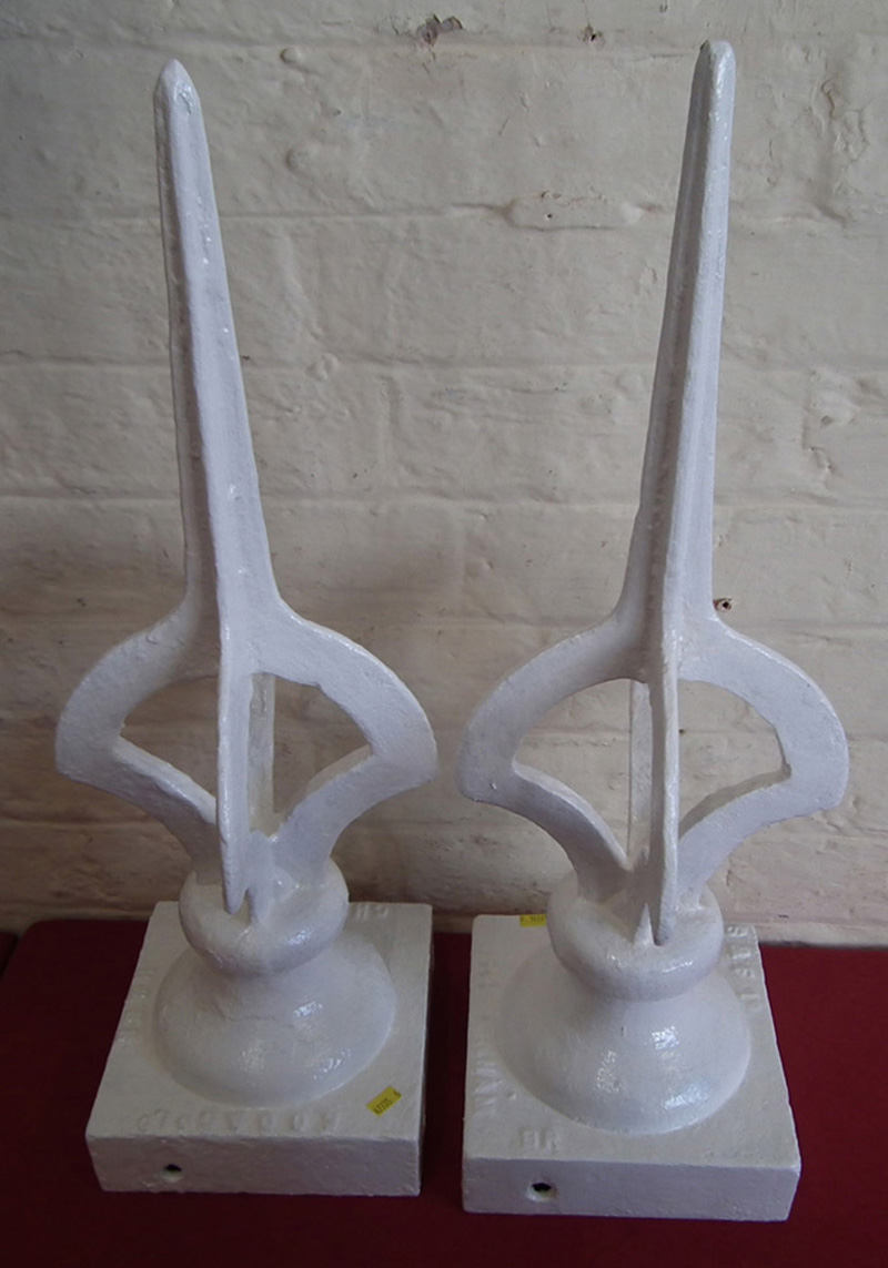 Pair of cast iron railway gate post finials. Condition report: see terms and conditions.