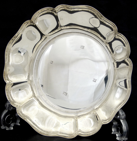 Silver shallow fruit bowl , Barker Bros, Birmingham 1962, with fluted piecrust sides, diameter 24cm,