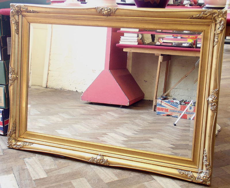 Large gilt framed mirror.  Condition report: see terms and conditions