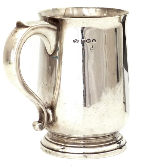 Silver one pint mug , Elkington, Birmingham 1938 , monogrammed, height 12.5cm, 11oz 19dwt.
