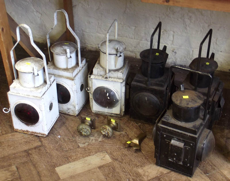 Assortment of six various railway lamps together with driver key and two door handles from Lime