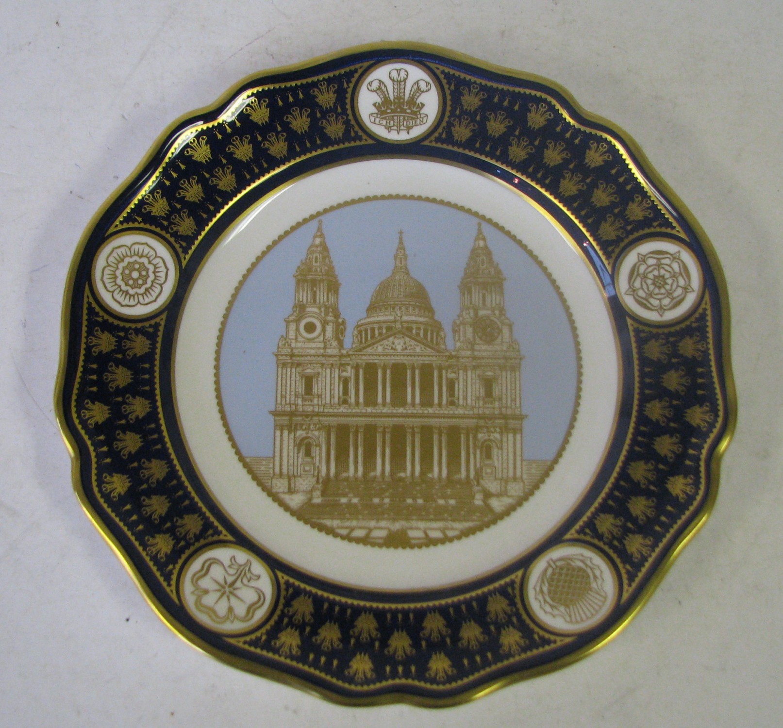 A Spode Limited Edition Plate "St Paul`s Cathedral Royal Wedding Plate" having scalloped rim, 28cm