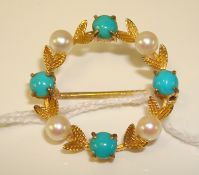 9ct gold turquoise and gold cultured pearl circle brooch approximately 3.97g, 25mm diameter