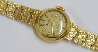 Ladies 9ct gold Accurst wristwatch, approx 11.3g