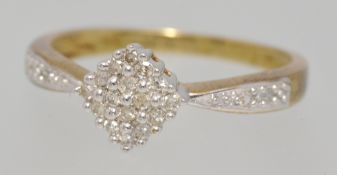 9ct gold diamond cluster ring, size O