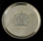 Sterling silver salver to commemorate Queens Silver wedding 1972, No651/3500 original box with