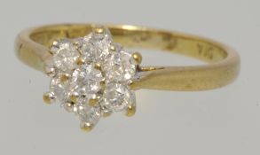 9ct gold diamond cluster ring, size H