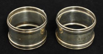 Pair silver napkin rings with fitted box, 30g