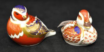 Two Royal Crown Derby Paperweights, small birds silver and gold stoppers, tallest 7cm