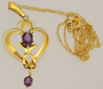 9ct gold Art Nouveau style pendant on fine chain.