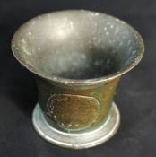 Antique bronze mortar, with an indistinct coat of arms similar to that of Charles I, 10cm high