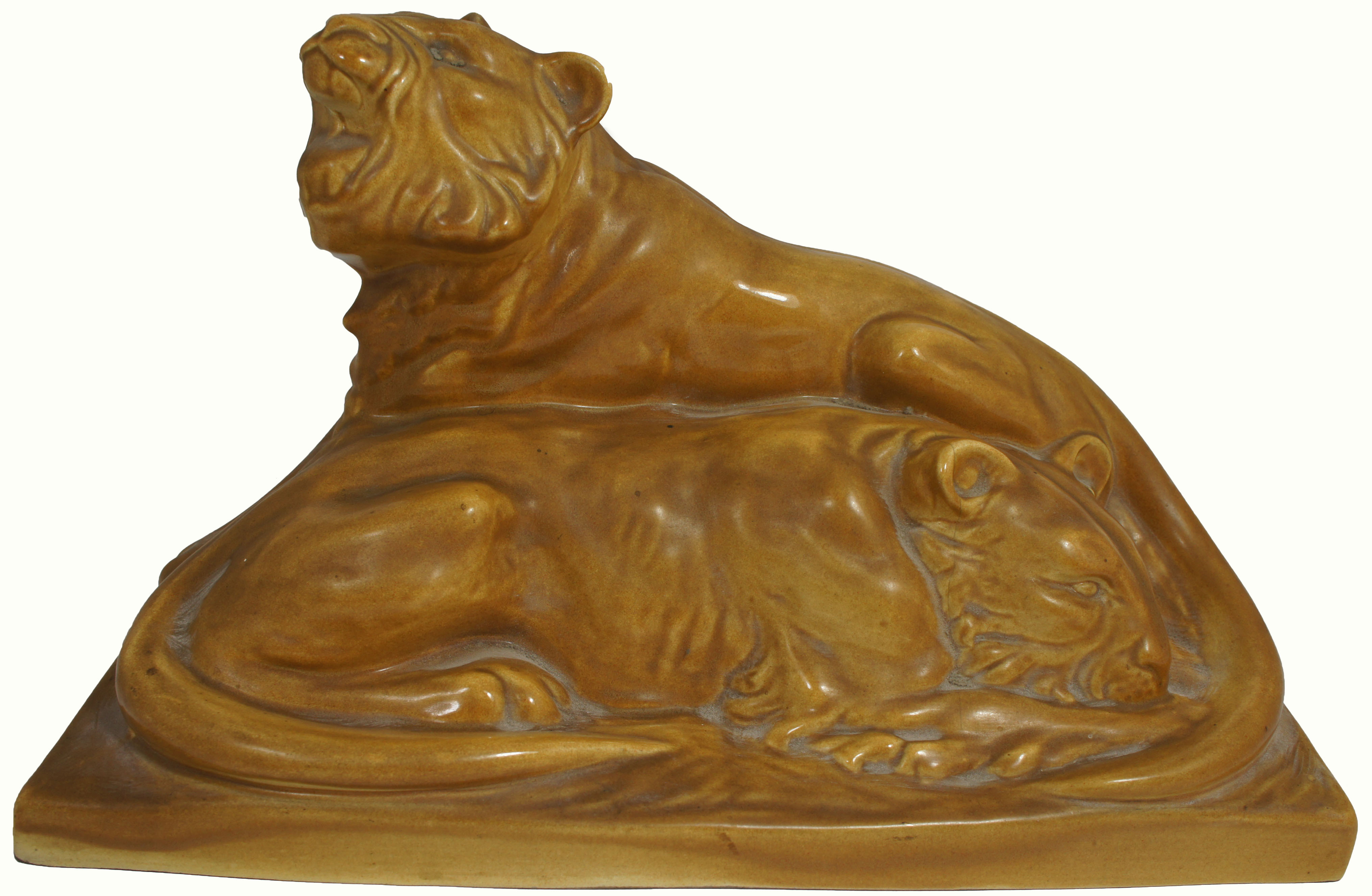 Spode Curled Lions, Crocus England, 49cm wide and 23cm tall (small firing crack and nip to ear)