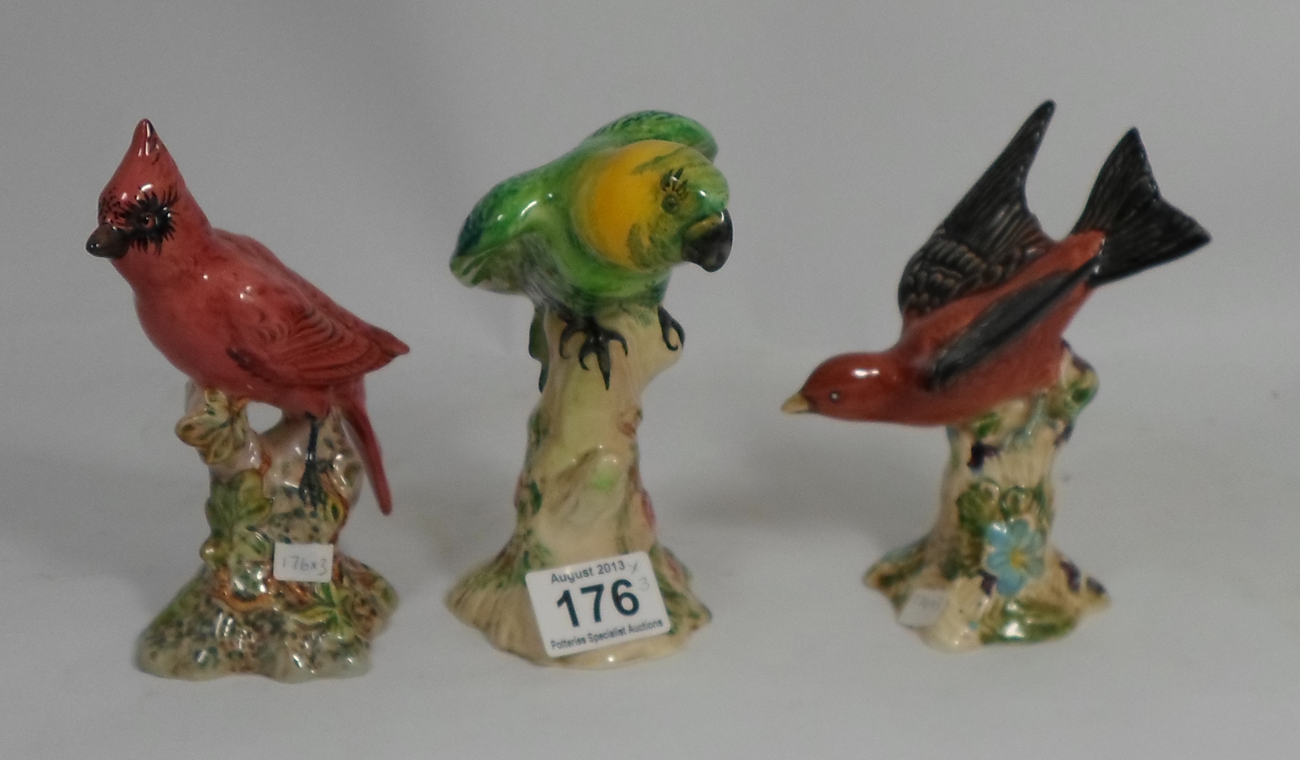 Beswick Model of a Parakeet 930, Cardinal 927 and a Tanager Bird 927 (Tanager restored (3)