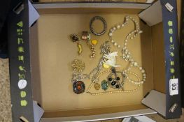 Small Tray lot to include Costume Jewellery comprising Necklaces, Brooches etc