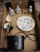 A collection of items to include Wedgwood Devon Rose Plates, Old Pyrex Measuring Bottle, Beswick