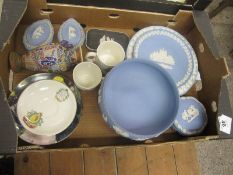 Tray of Wedgwood Jasperware to include Footed Bowl, Christmas Plates, Covered Trinkets, Pin Tray,