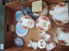 A collection of various Pottery to include Royal Albert Old Country Roses Old Country Roses