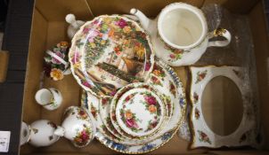Tray of Royal Albert Old Country Roses inc Vases etc and a Tea Pot (Damaged, approx 20