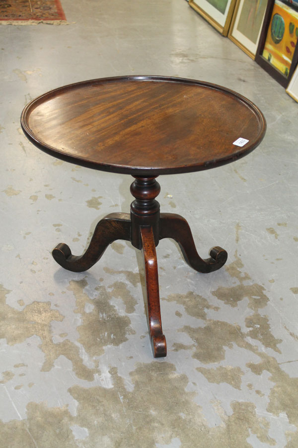 George III mahogany circular wine table on turned column and tripod base