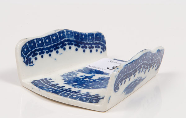 Late eighteenth century Caughley blue and white porcelain asparagus server with printed fisherman