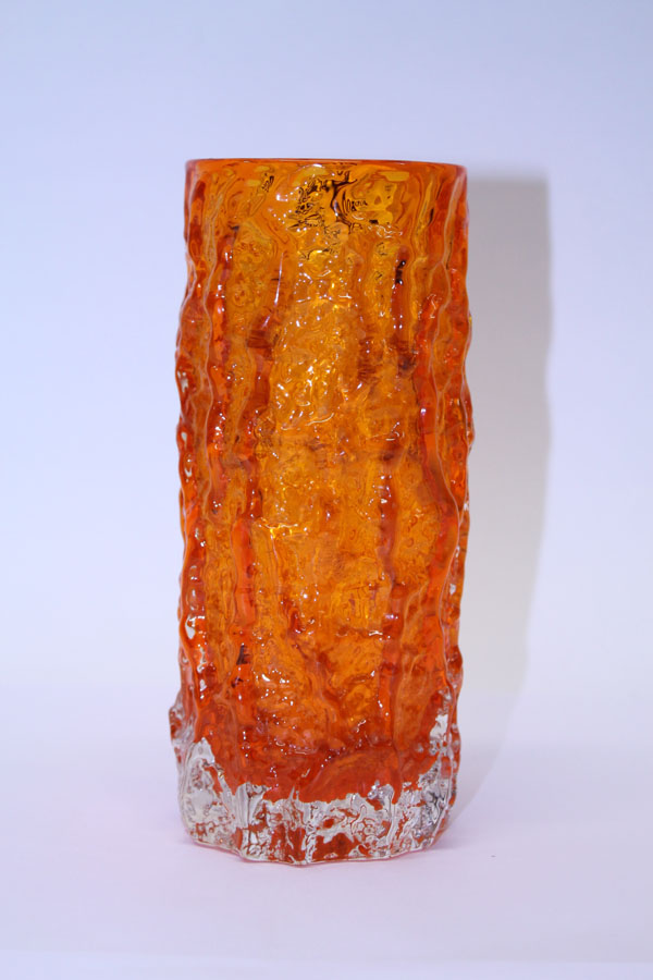Whitefriars tangerine bark vase designed by Geoffrey Baxter, 19cm high
