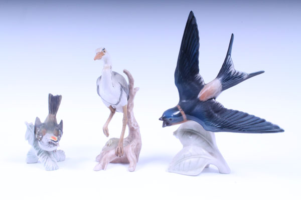 Thirteen Goebel bird ornaments - various