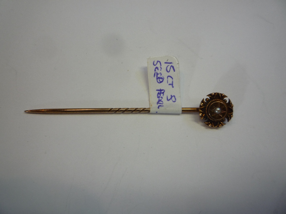 A 15CT GOLD SEED PEARL STICK PIN