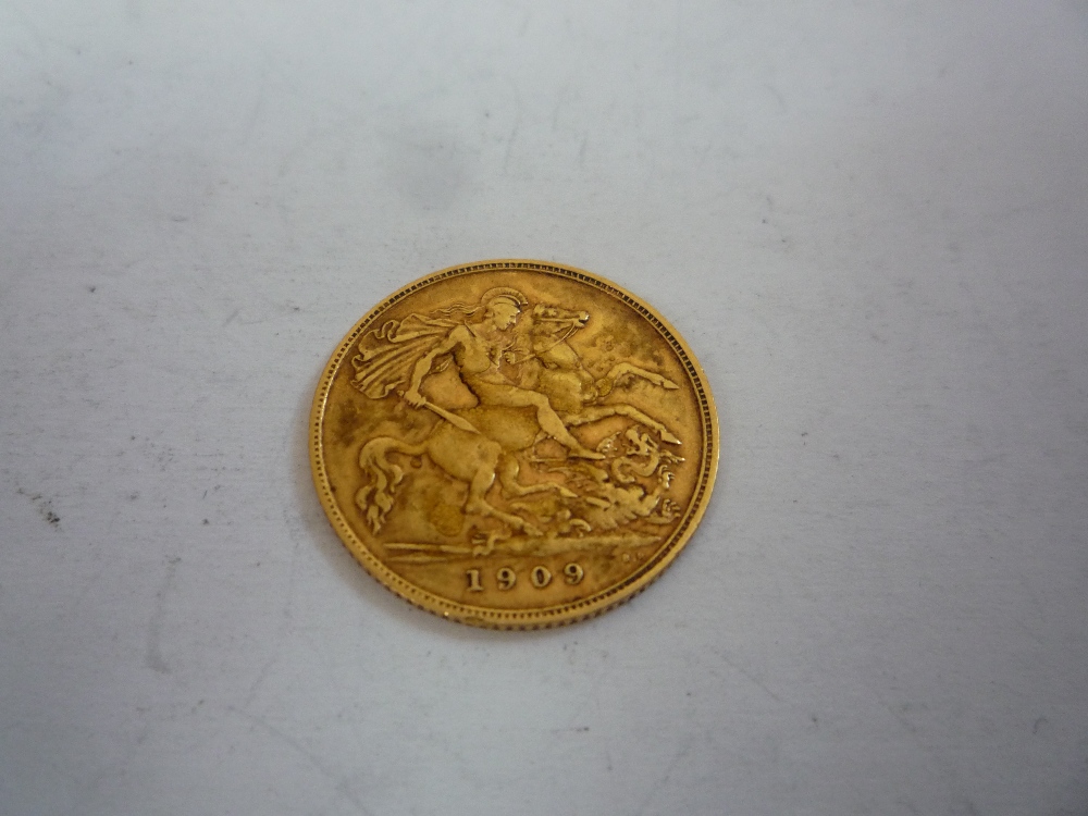 AN EDWARD VII HALF SOVEREIGN 1909, g.f