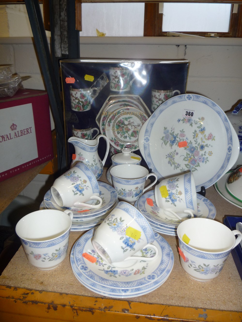 Royal Doulton `Coniston` teaset H5030 (20) and boxed Royal Grafton coffee cans/saucers