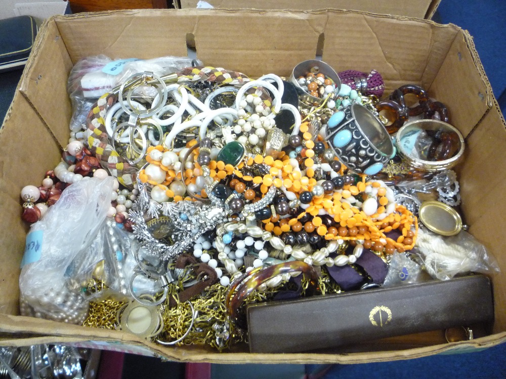 A box of costume jewellery etc