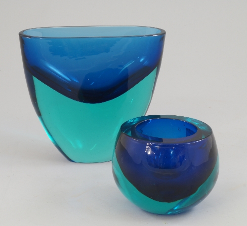 A Murano Sommerso glass vase in the manner of Flavio Poli, late 20th century, of flaring flattened