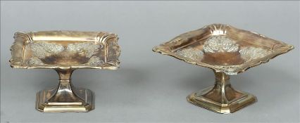 A pair of George V pierced silver comports, hallmarked Birmingham, 1910, maker`s mark of N & W