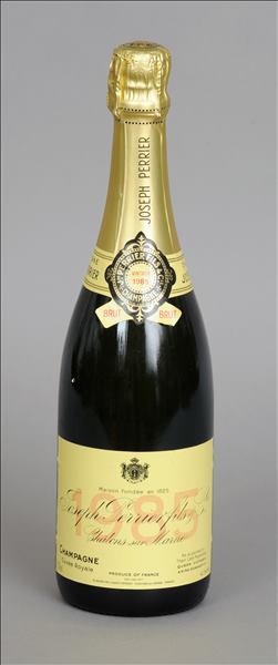Joseph Perrier Fils & Cie Champagne, Cuvee Royale, 1985 Single bottle.