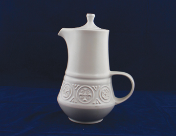 Ulster ceramic coffee pot 20 cm. high