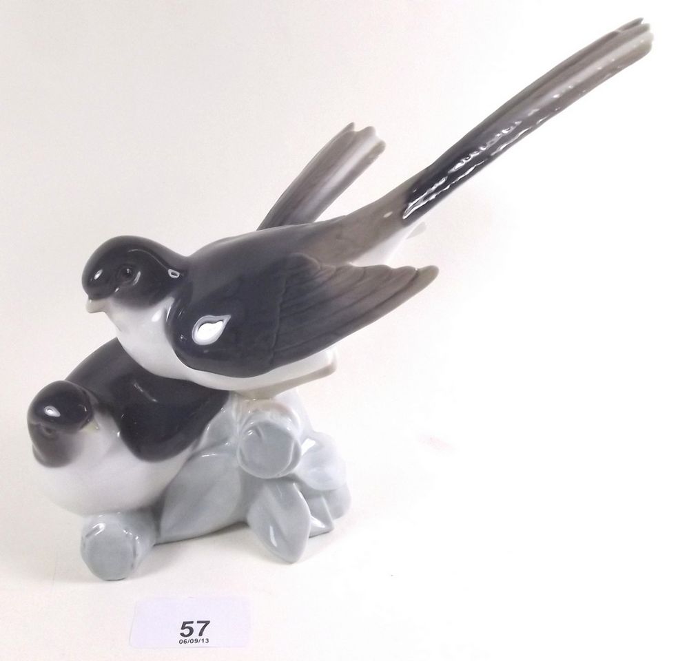 A Lladro group - Swallows