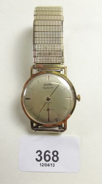 A Duward Diplomatic gents wrist watch