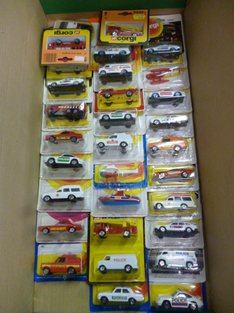 Corgi Juniors Emergency Service Vehicles, thirty models including 70 Cougar Fire Chief, 36 Healer