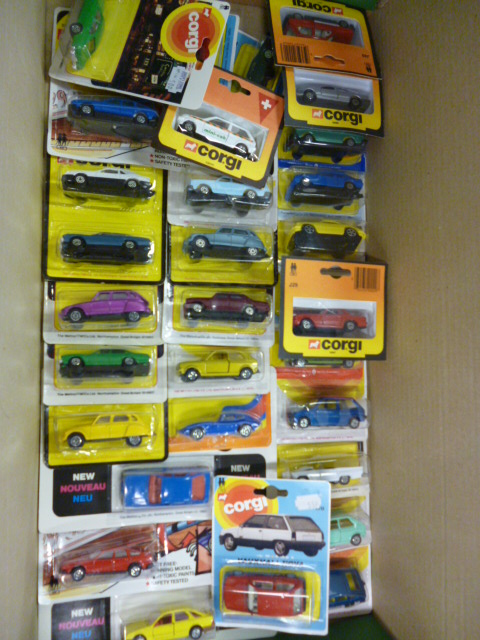 Corgi Juniors Cars, thirty models including 92 VW, 124 Mercedes-Benz, 107 Austin Metro and many