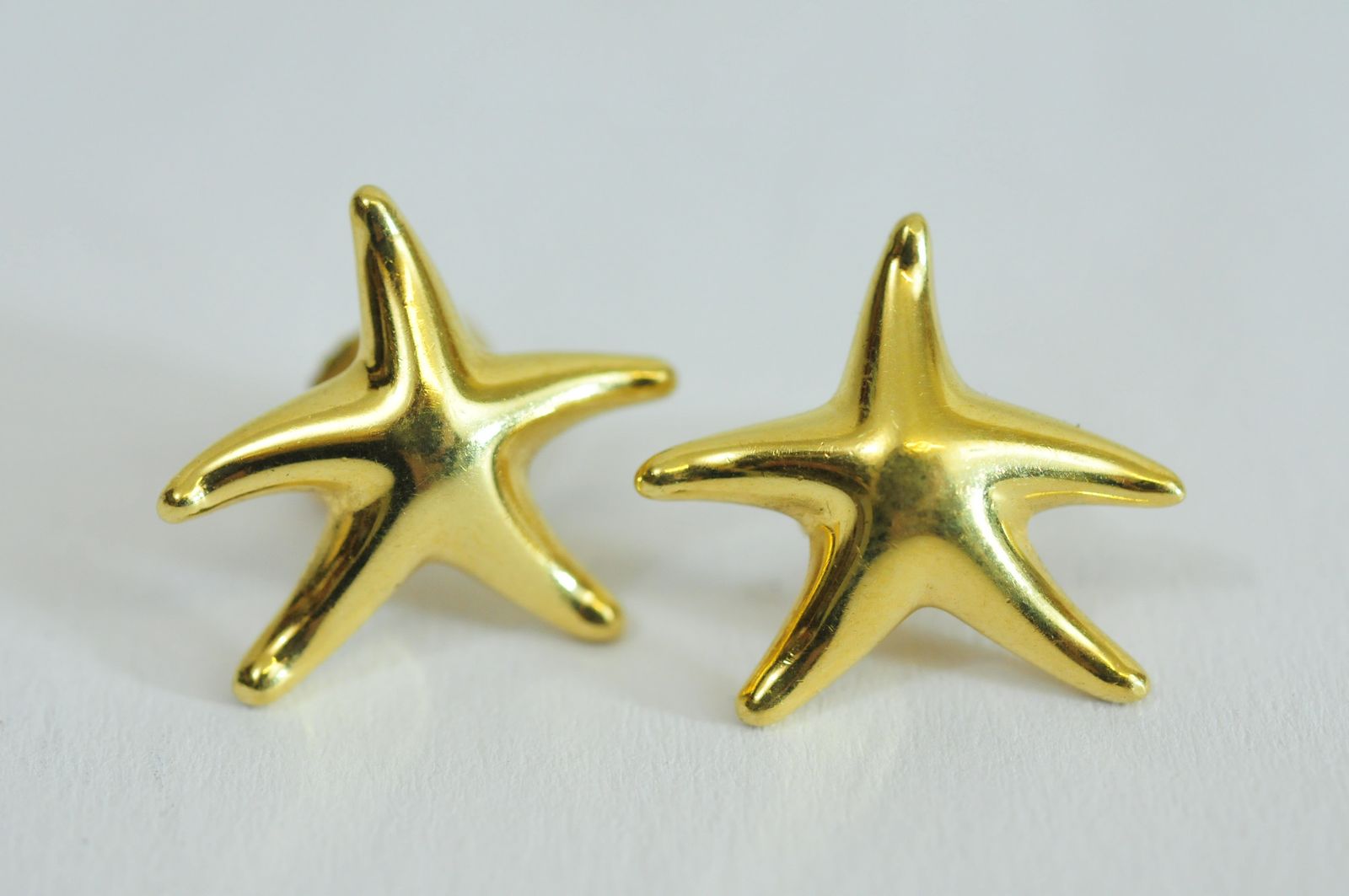 A pair of 18ct yellow gold starfish design stud earrings by Tiffany & Co.