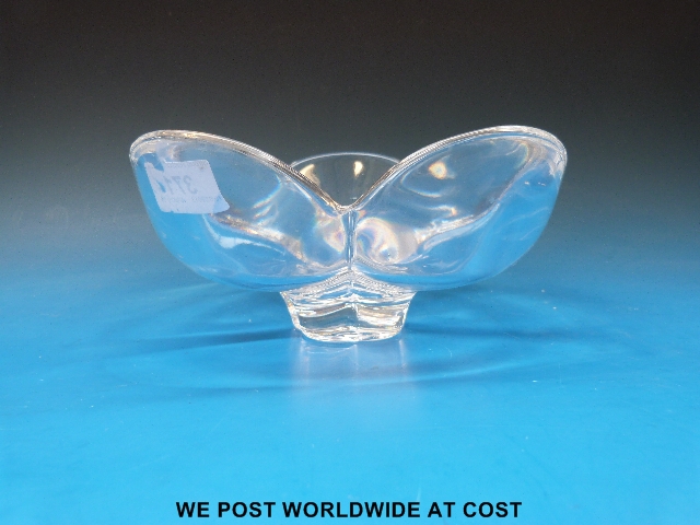 A studio glass petal bowl by Lars Hellston