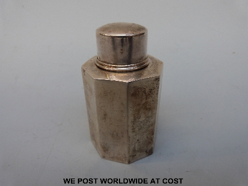 A Hallmarked silver tea cannister, weight 55g, height 8.5cm