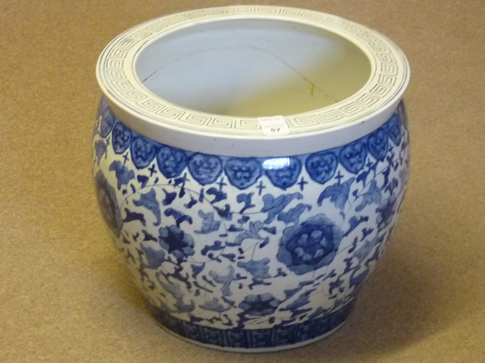 ADDED LOT    A large Chinese porcelain Pot/Jardiniere hand decorated in underglaze blue and white (