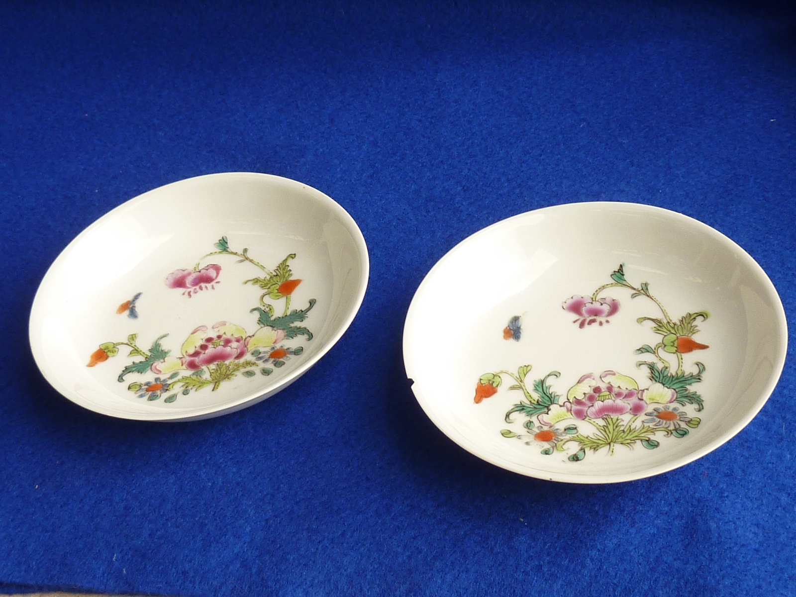 A small pair of 18th Century Chinese porcelain Famille rose Saucer Dishes (Yongzheng, 1723-35), each