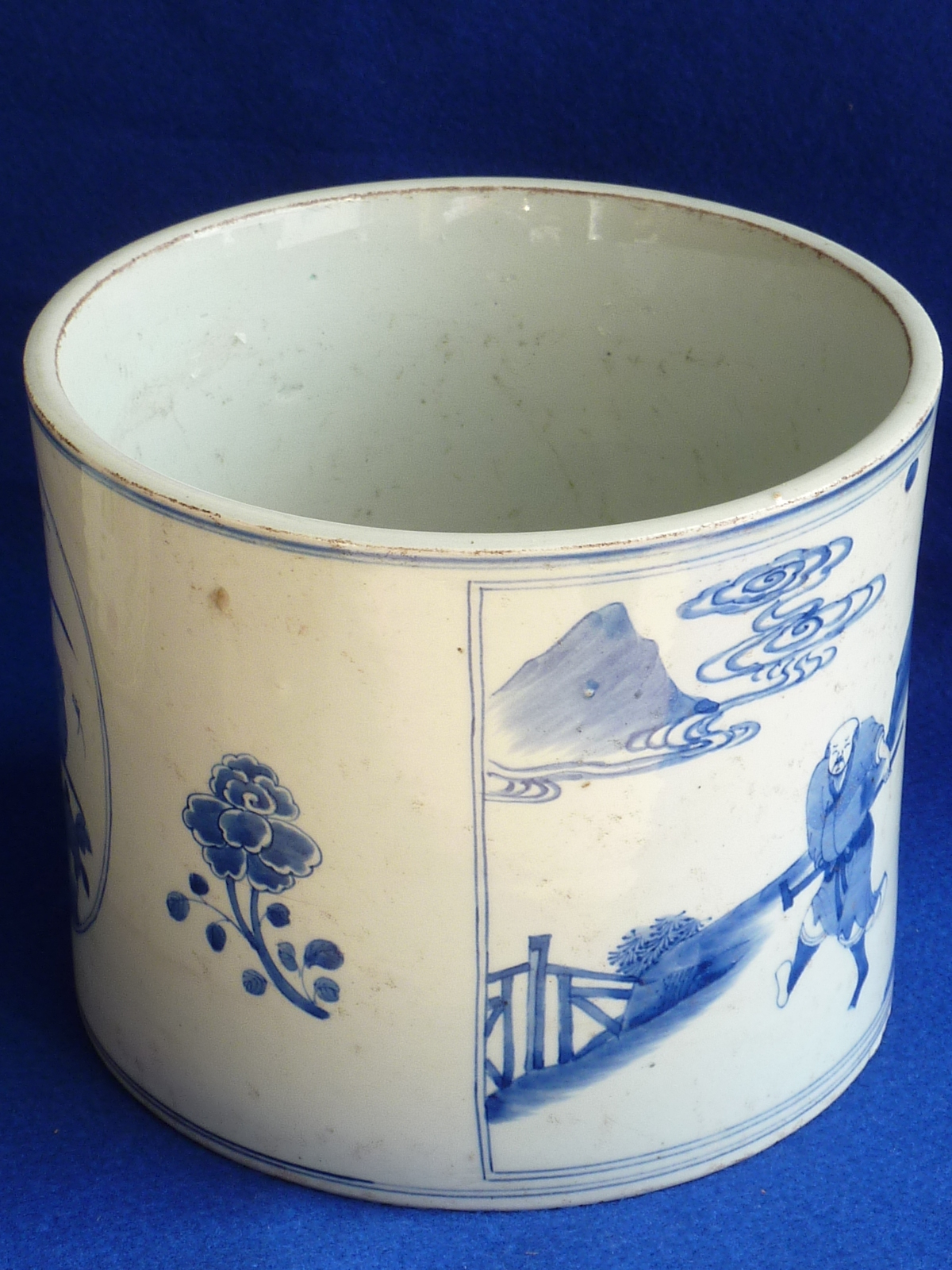 A large blue and white Chinese porcelain Brush Pot (Bitong), decorated with a panel depicting