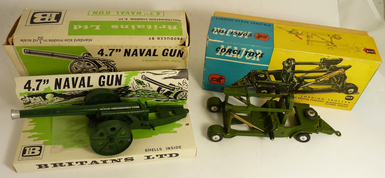 BRITAINS - 4.7" Naval Gun with pack of missiles, in original box together with Corgi Major 1117