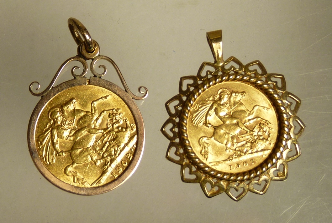 Edward VII sovereign 1902 in 9ct rose gold pendant mount together with a 1907 half sovereign in